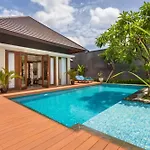 Luxury 3 Bedroom Private Pool Villa Zn102