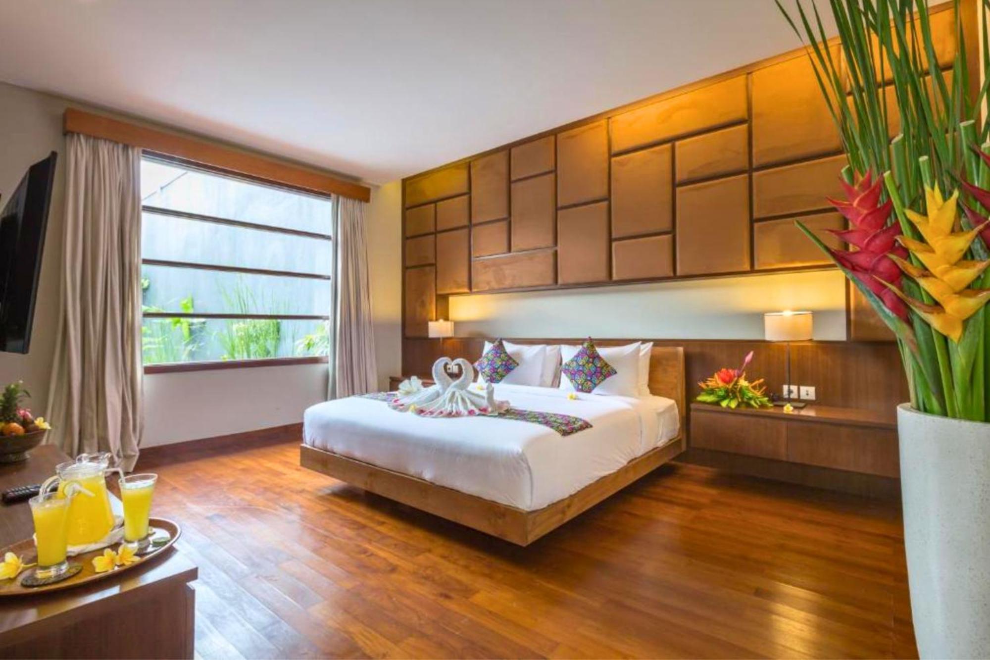 Luxury 3 Bedroom Private Pool Zn102 Villa *
