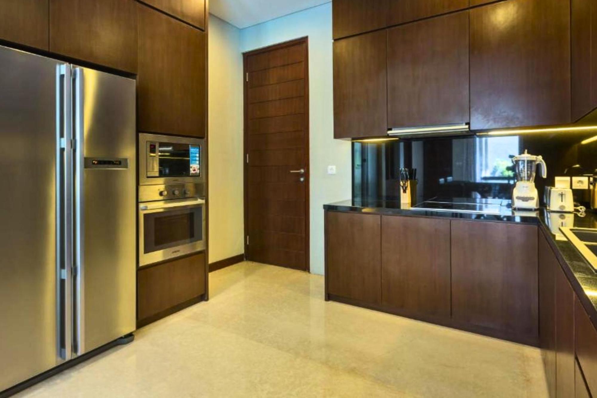 Luxury 3 Bedroom Private Pool Zn102