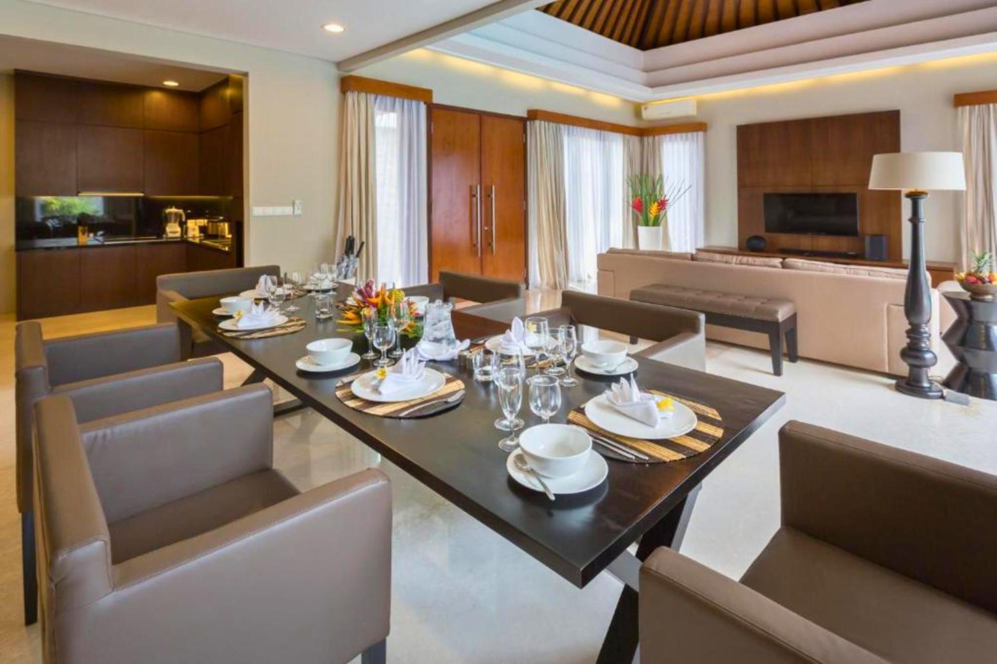 Luxury 3 Bedroom Private Pool Zn102 Seminyak (Bali)
