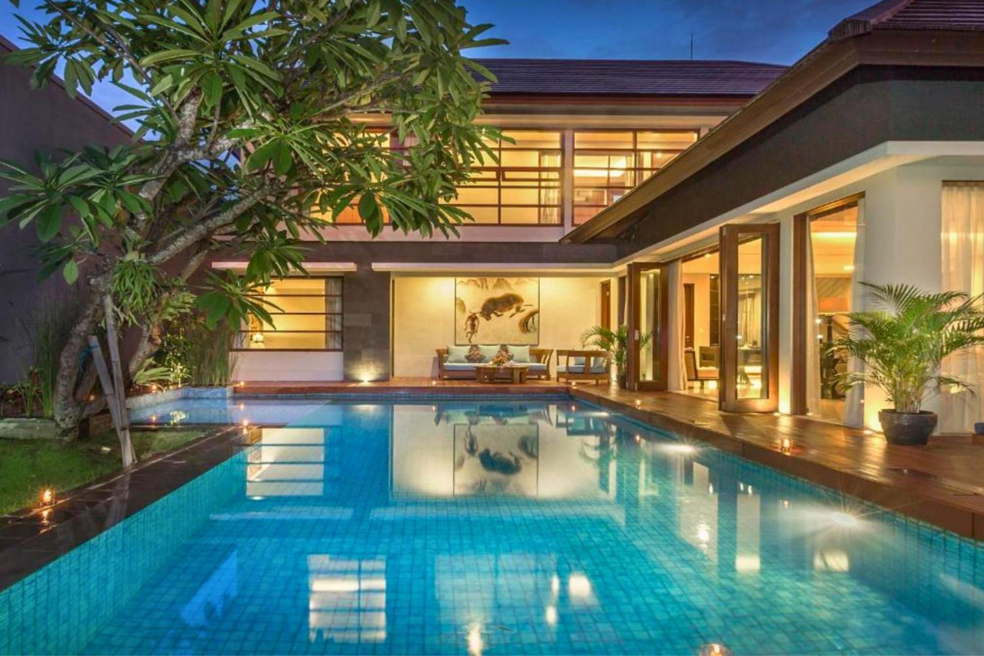 Luxury 3 Bedroom Private Pool Zn102 * Seminyak (Bali)
